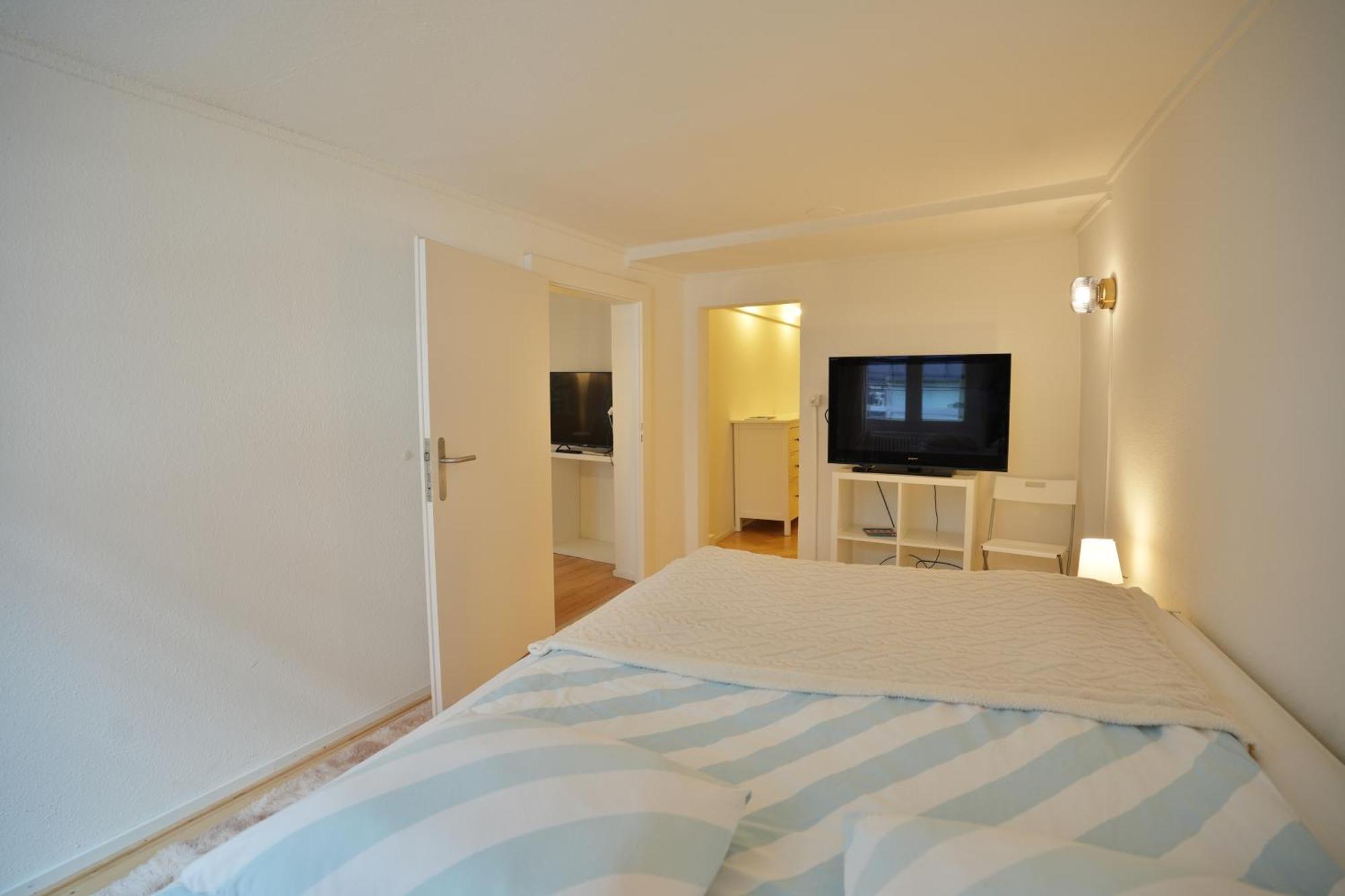 Cozy City Center, 4 Bedroom- 120Sq, 5Min Walk To Main Station Basel Exterior photo