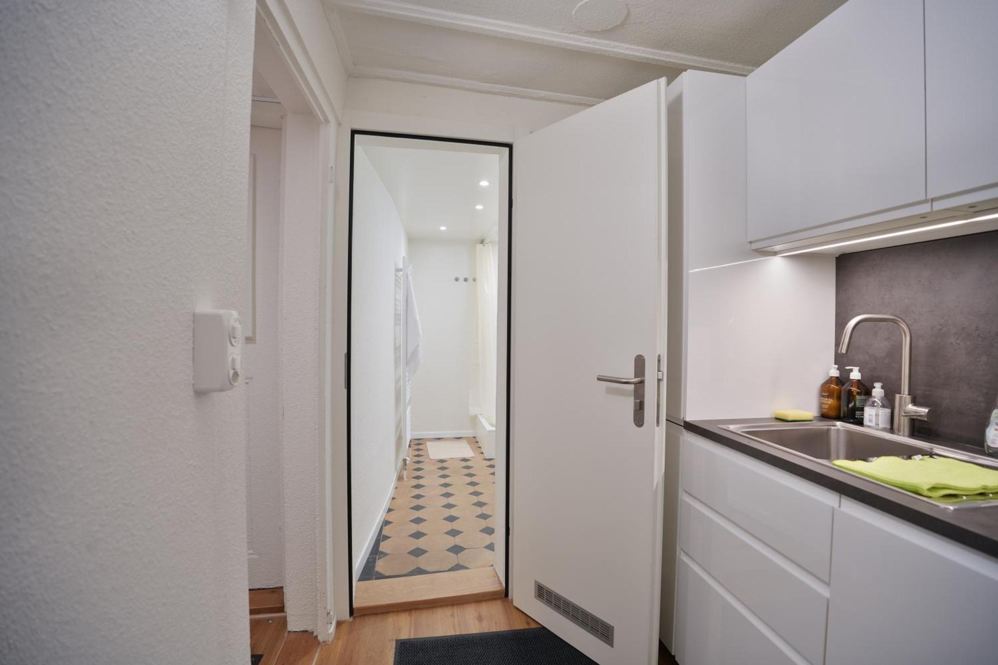 Cozy City Center, 4 Bedroom- 120Sq, 5Min Walk To Main Station Basel Exterior photo